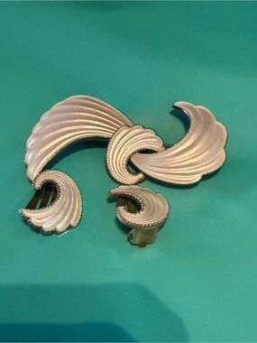 Vintage Sterling & Enamel Pin & Earrings